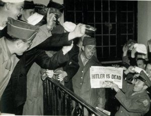 Hitler is Dead! (1945) 