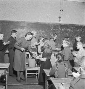 Finland's school lunches, free, nutritious, and mandatory, 1950.